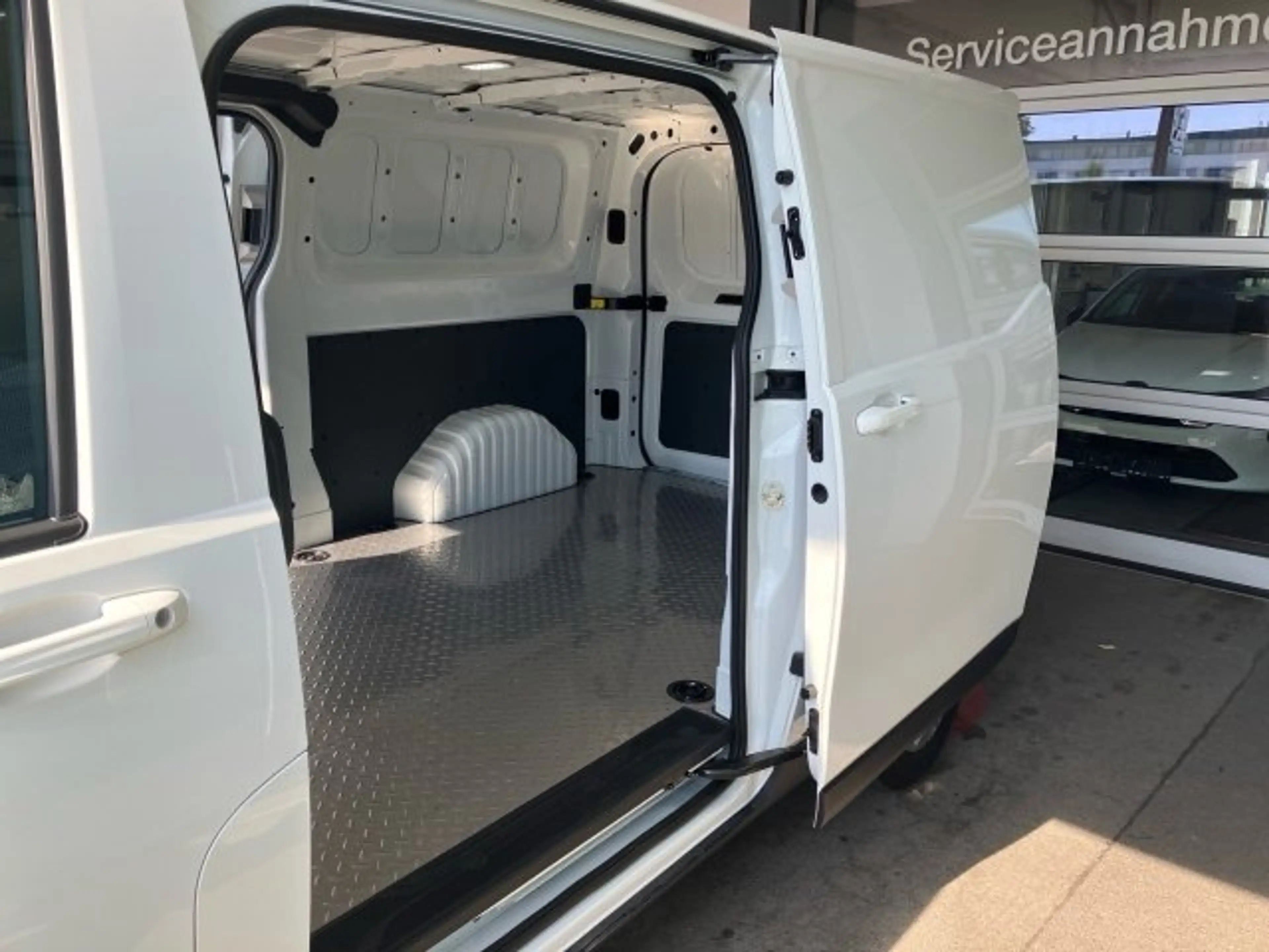 Maxus Deliver 9 DEL7 Deliver 7 L1H1 MY26 d7l1h1-PDD7/5 — photo 13