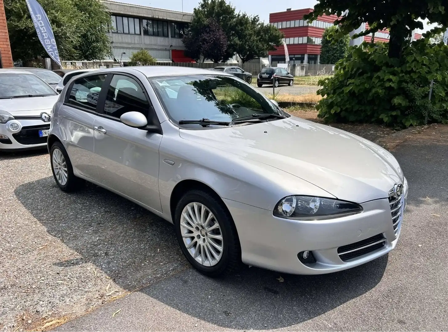 Alfa Romeo 147 5p 1.6 ts 16v 45000 Km !!! distribuzione nuova - 1