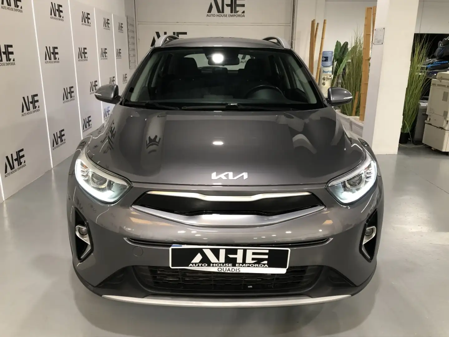 Kia Stonic 1.0 T-GDi MHEV Style Edition 100 Gris - 2