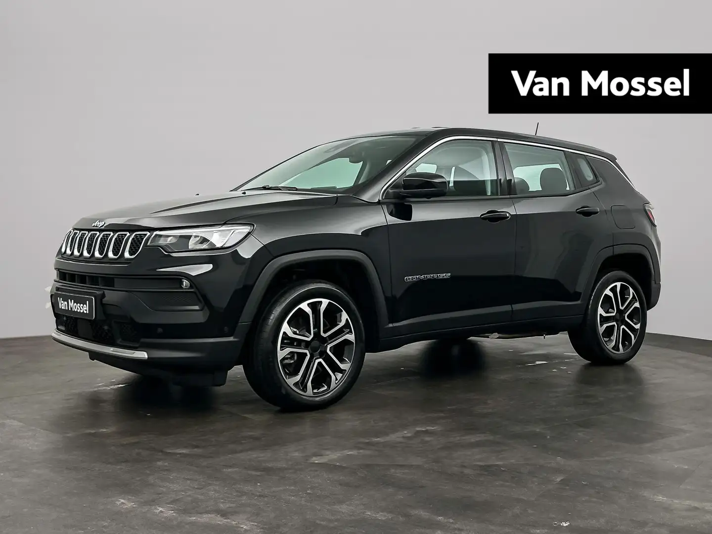 Jeep Compass 4xe 190pk Plug-in Hybrid Electric Altitude | Achte Zwart - 1