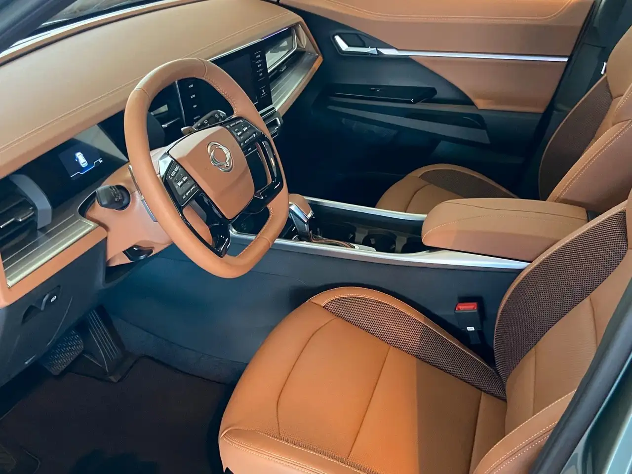 SsangYong Torres 1.5 Forest Edition 2WD AT LEDER NAVI KAMERA 20" 6