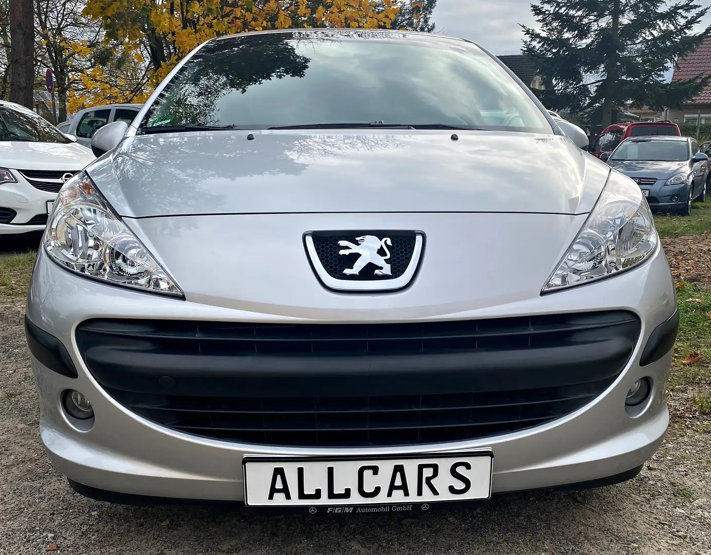 Peugeot 207 Filou, erst 64 Tkm, Klima, Alu, gepflegtes Kfz! Silber - 2