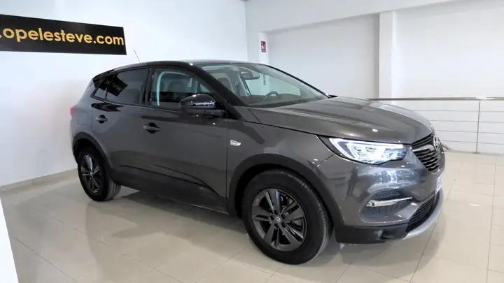 Opel Grandland X Design Line 1,2 Turbo S/S MT6 2021, foto 2