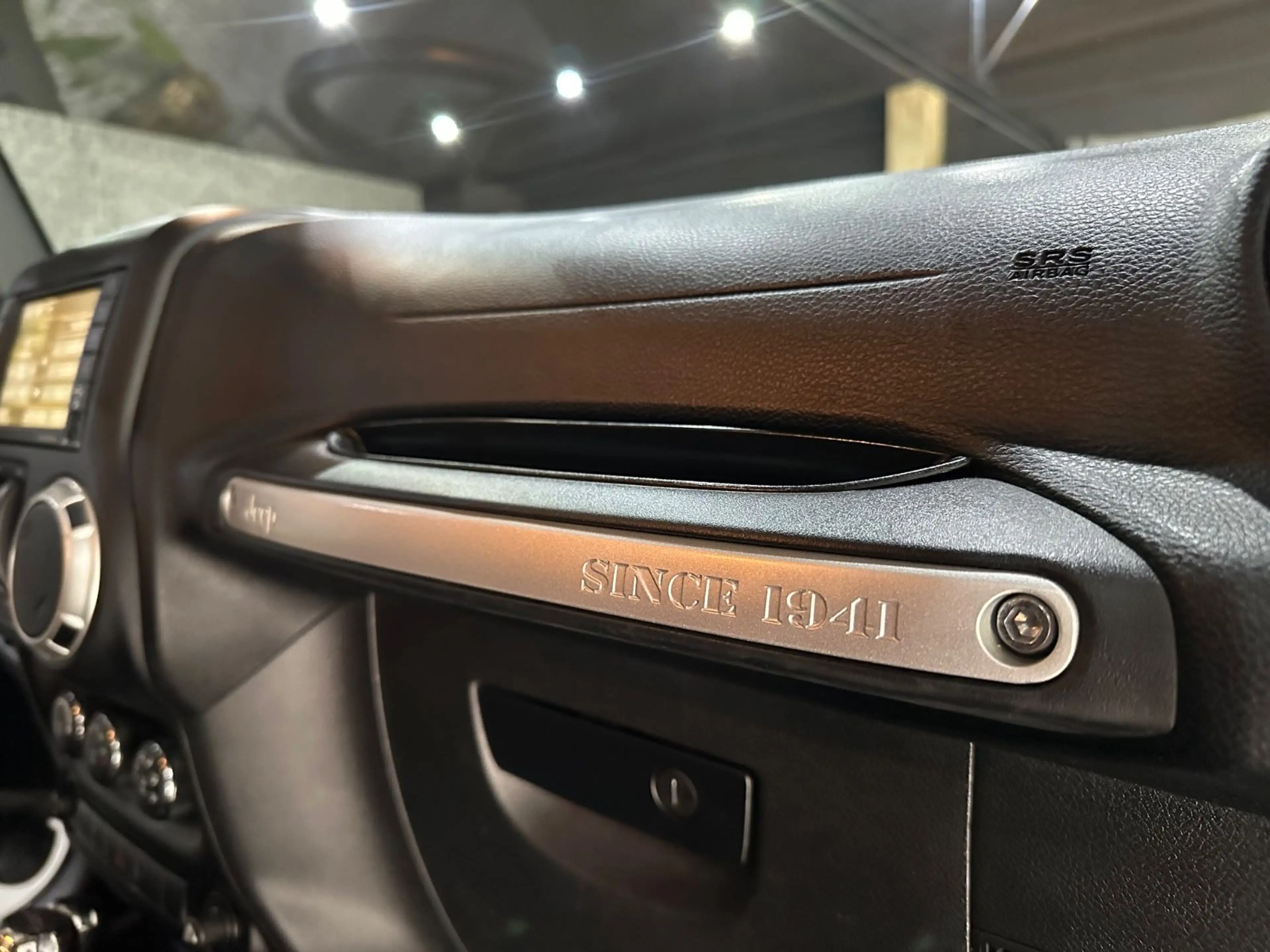Jeep Wrangler Unlimited Rubicon Automatik / Hardtop — photo 12