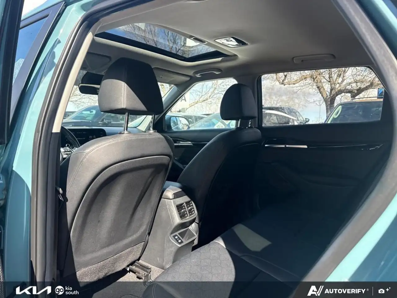 Kia Seltos снимка Kia Seltos