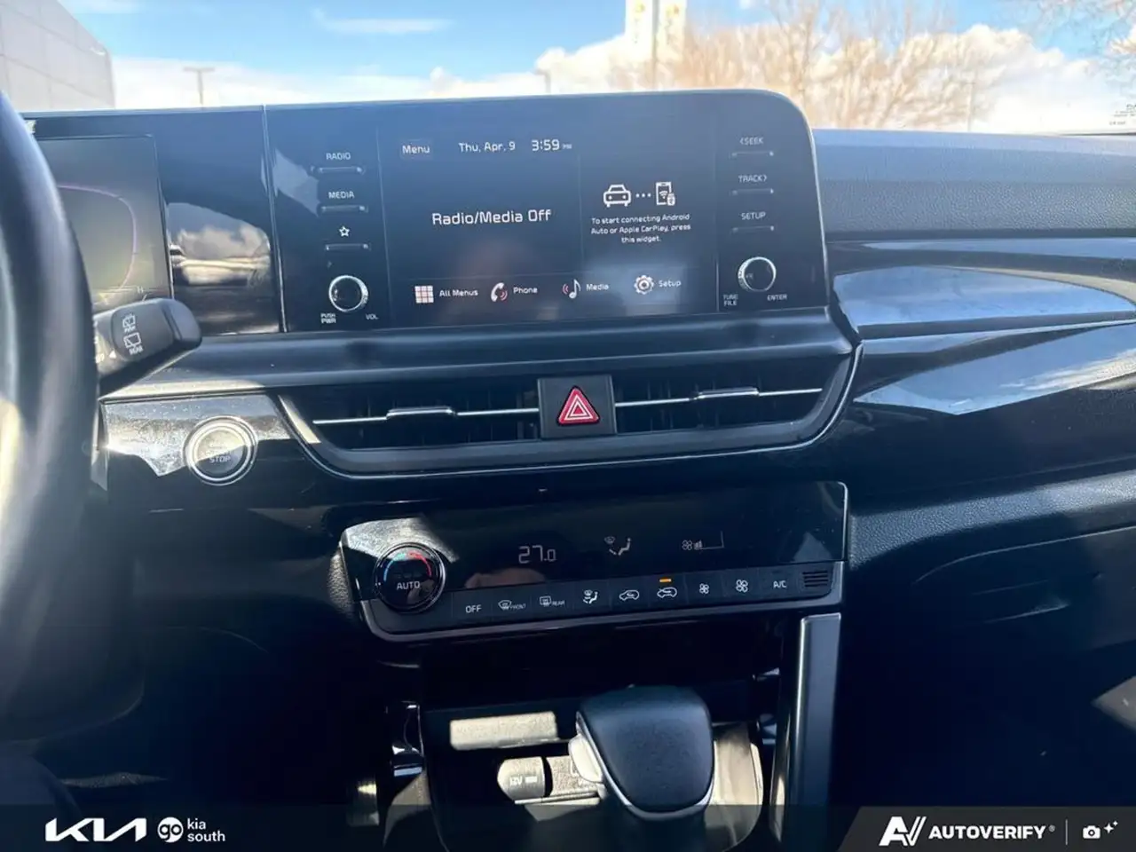 Kia Seltos снимка Kia Seltos