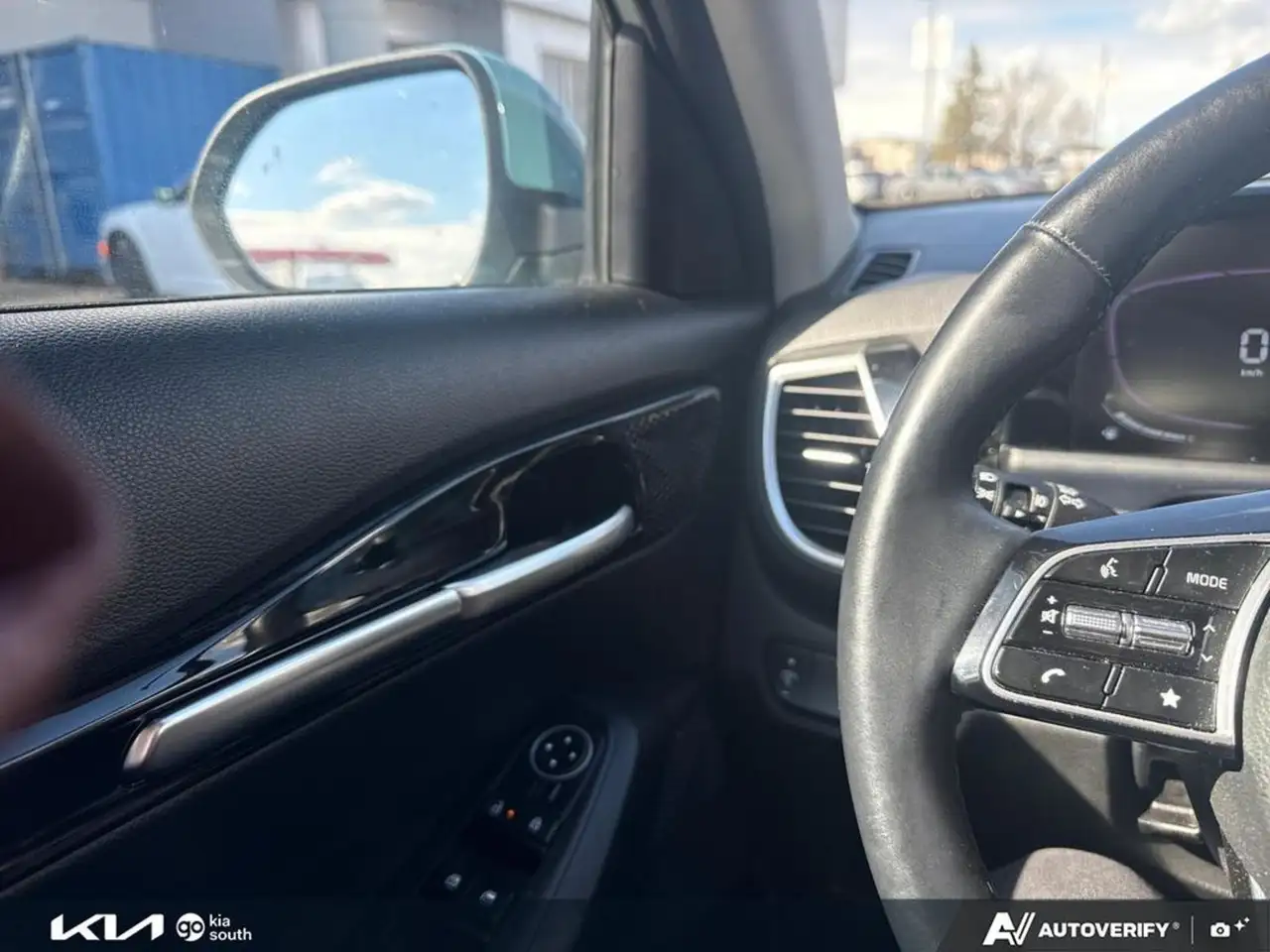 Kia Seltos снимка Kia Seltos