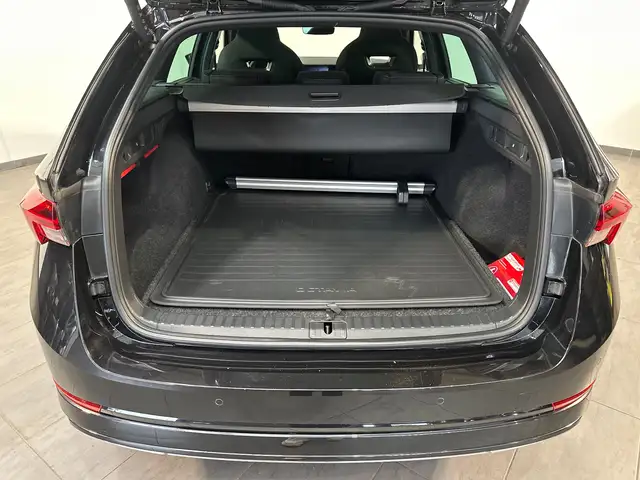 Skoda Octavia view 8