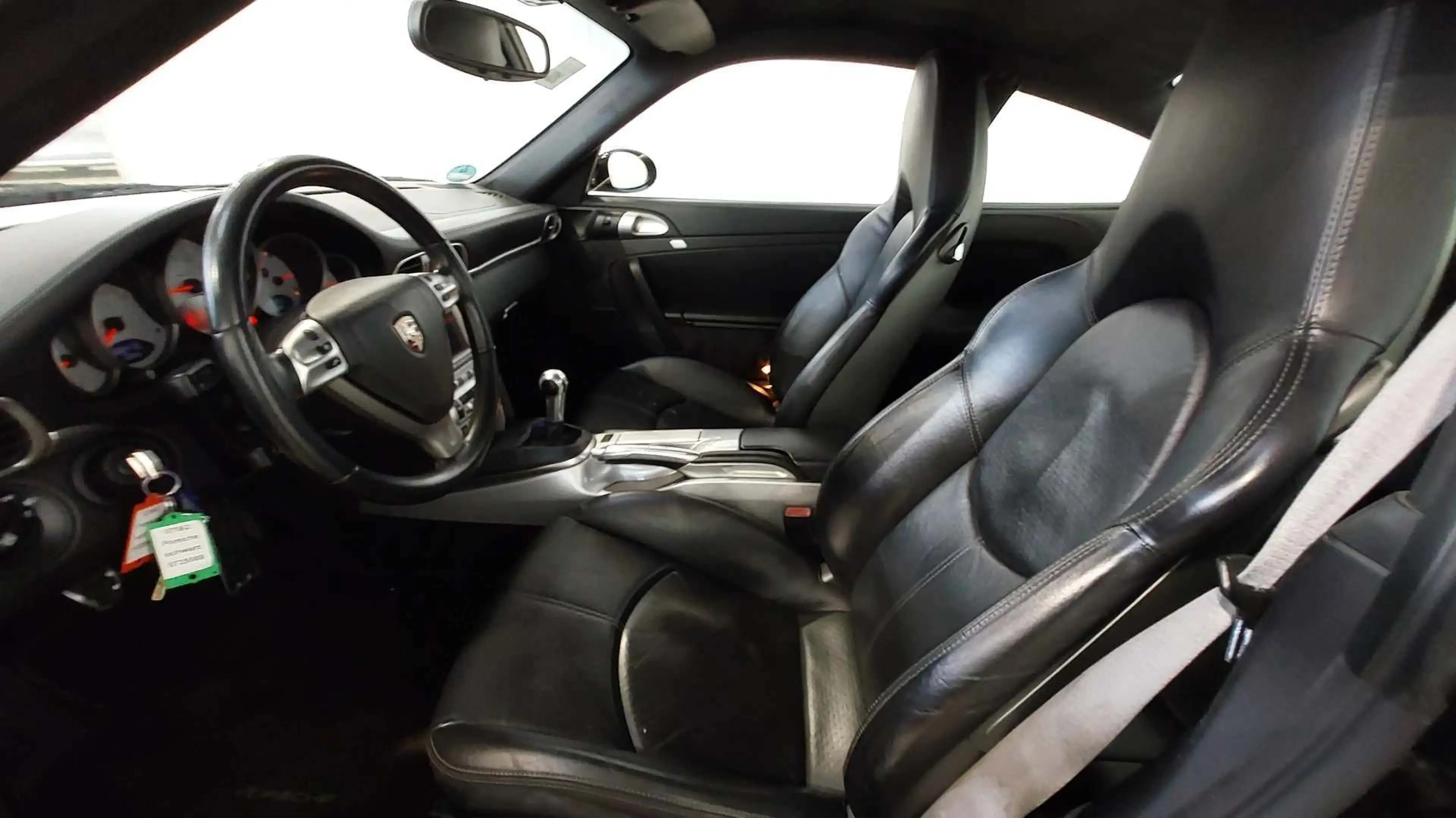Porsche 997 Carrera 4 S Coupe — photo 11