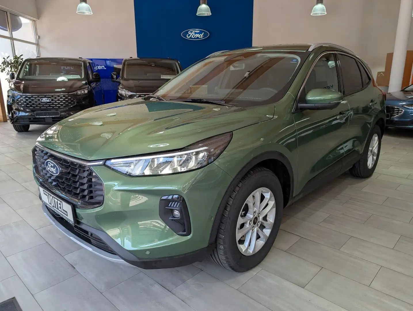 Ford Kuga Titanium 1,5T 185 PS Automatik 5 J. Gar.! Grün - 1