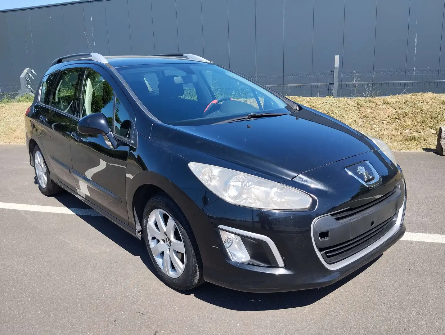 Peugeot 308 SW 1.6 e-HDi Active eur5 Airco Zwart - 2