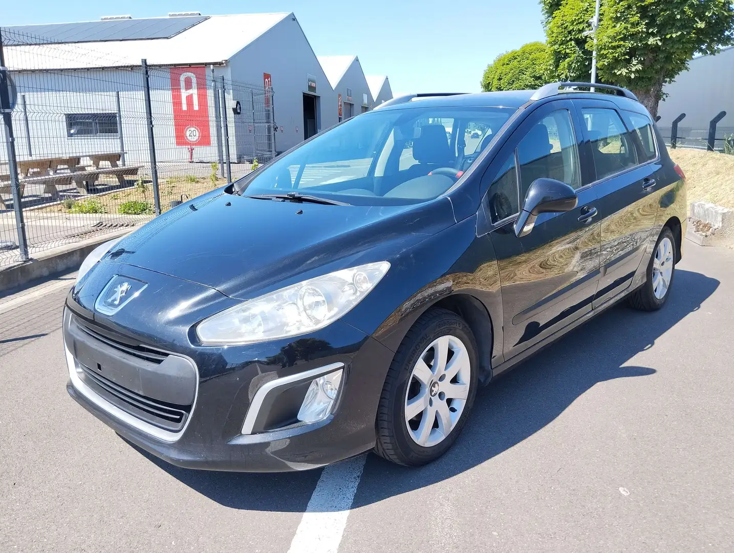 Peugeot 308 SW 1.6 e-HDi Active eur5 Airco Zwart - 1
