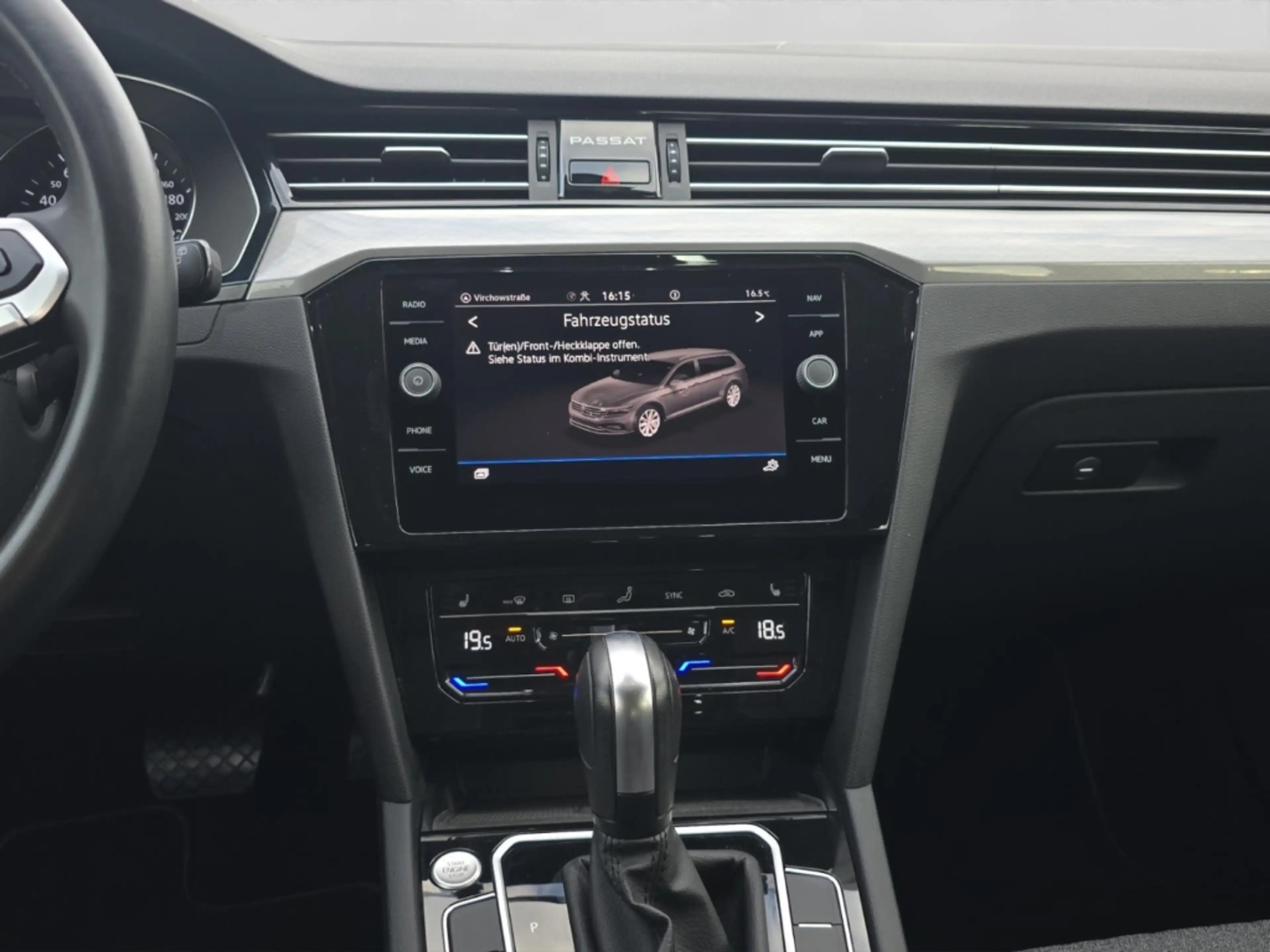 Volkswagen Passat Variant 2.0 TDI Business Alu LED Kamera Navi ACC Sitzh. — photo 14