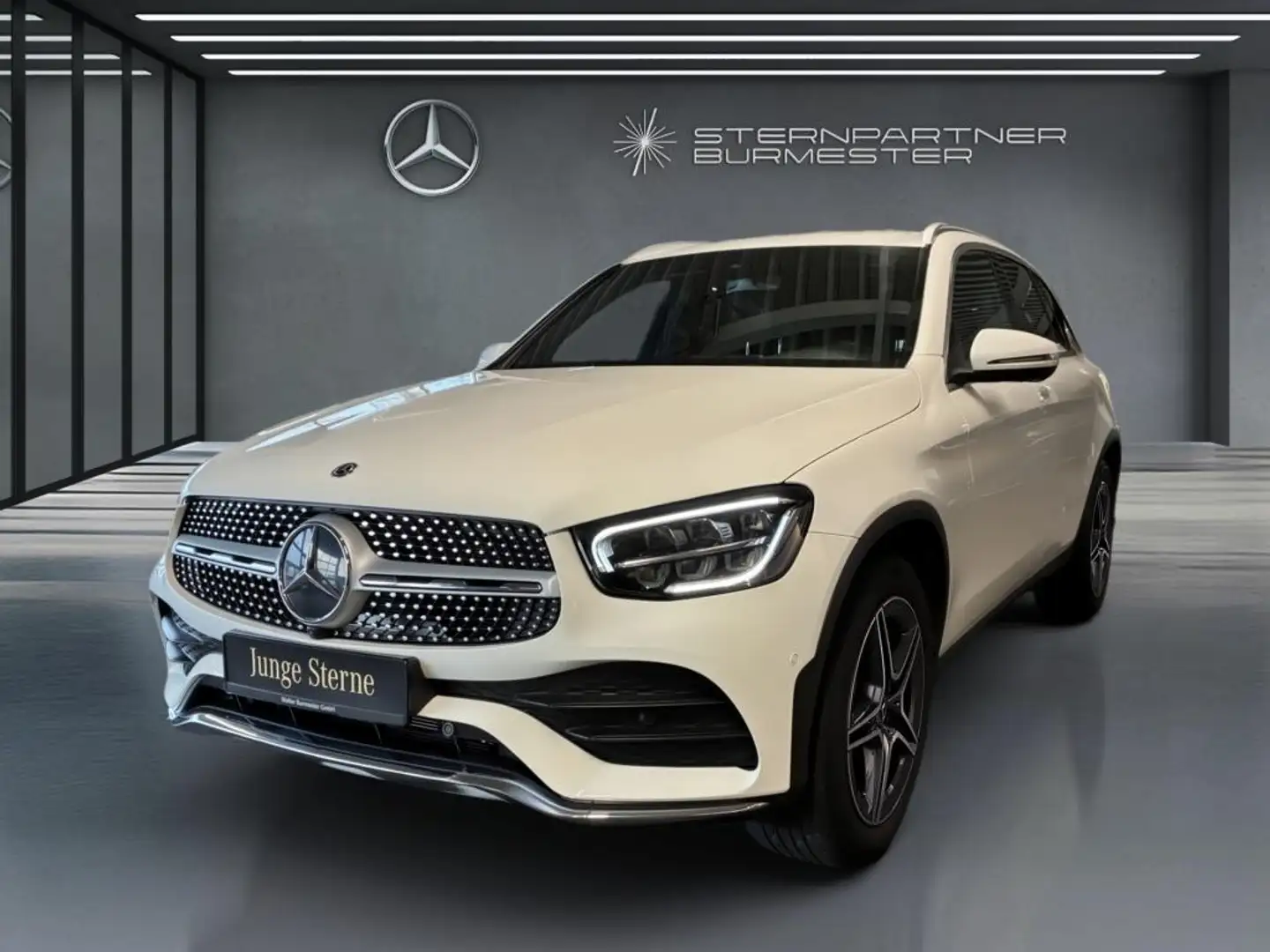 Mercedes-Benz GLC 300 4M AMG+MBUX+KAMERA+360°+AHK+NAVI+AUT+SHZ Weiß - 1