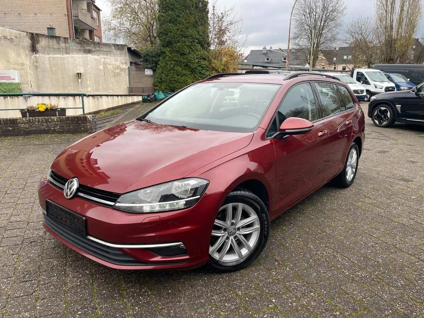 Volkswagen Golf Variant 110kw DSG Comfo. * Alcantara * Navi Rouge - 1