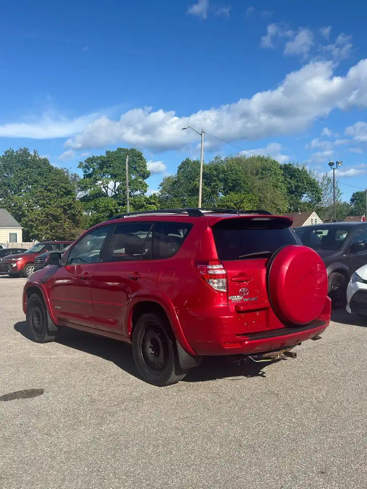 Toyota RAV 4 снимка Toyota RAV 4