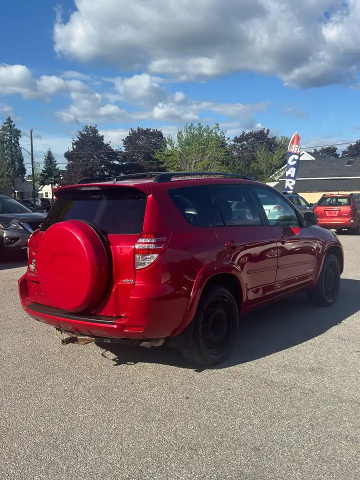 Toyota RAV 4 снимка Toyota RAV 4