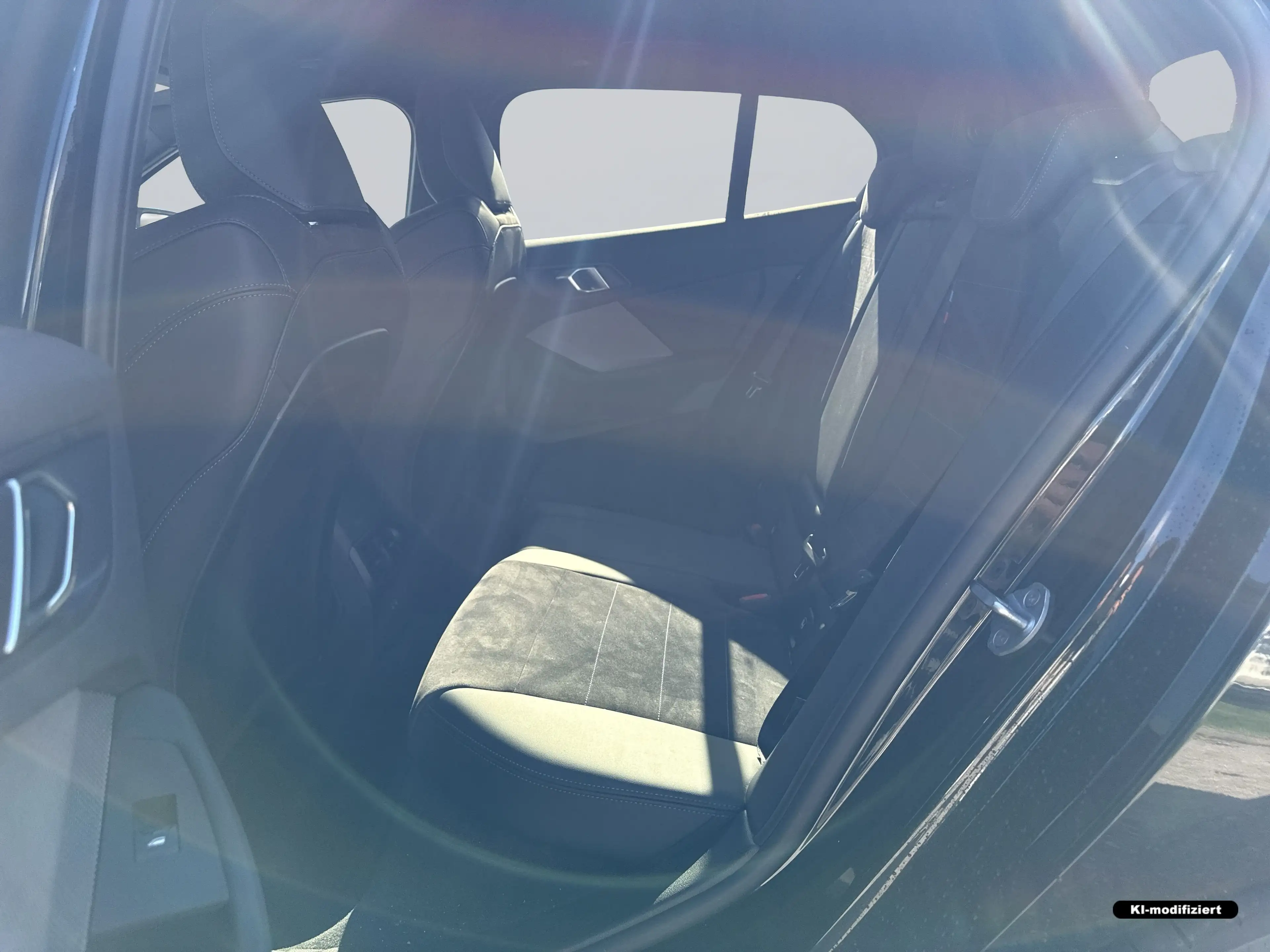 BMW 135 M135 xDrive Hatch — photo 9