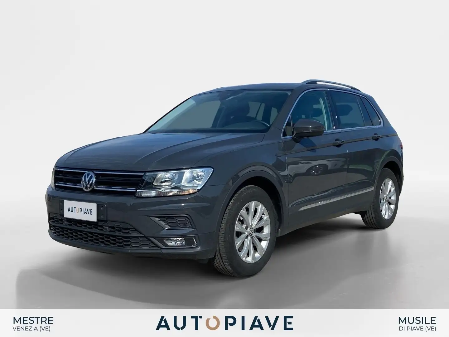 Volkswagen Tiguan 1.5 TSI Business ACT BlueMotion Technology Grijs - 1