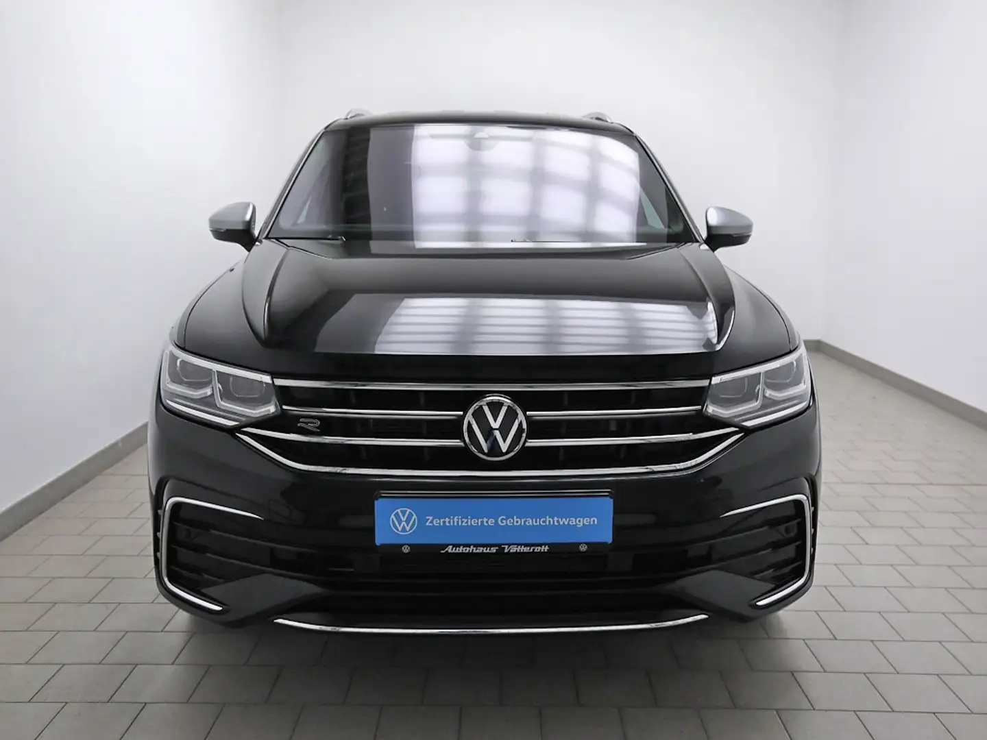 Volkswagen Tiguan Allspace 2.0 TDI DSG 4M R line AHK HuD Leder Harman Schwarz - 2