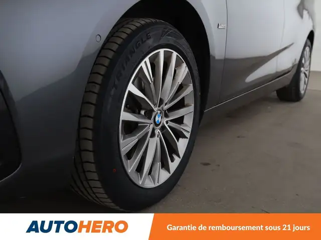 BMW 2 Series view 30