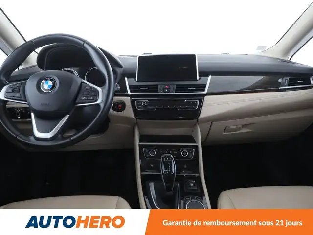 BMW 2 Series view 12