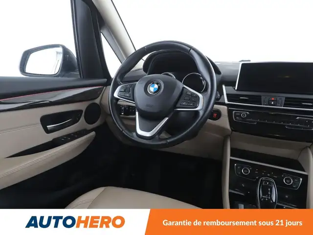 BMW 2 Series view 13
