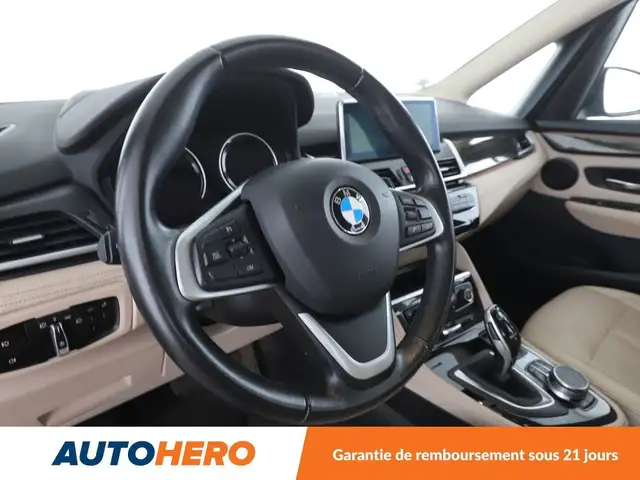 BMW 2 Series view 11