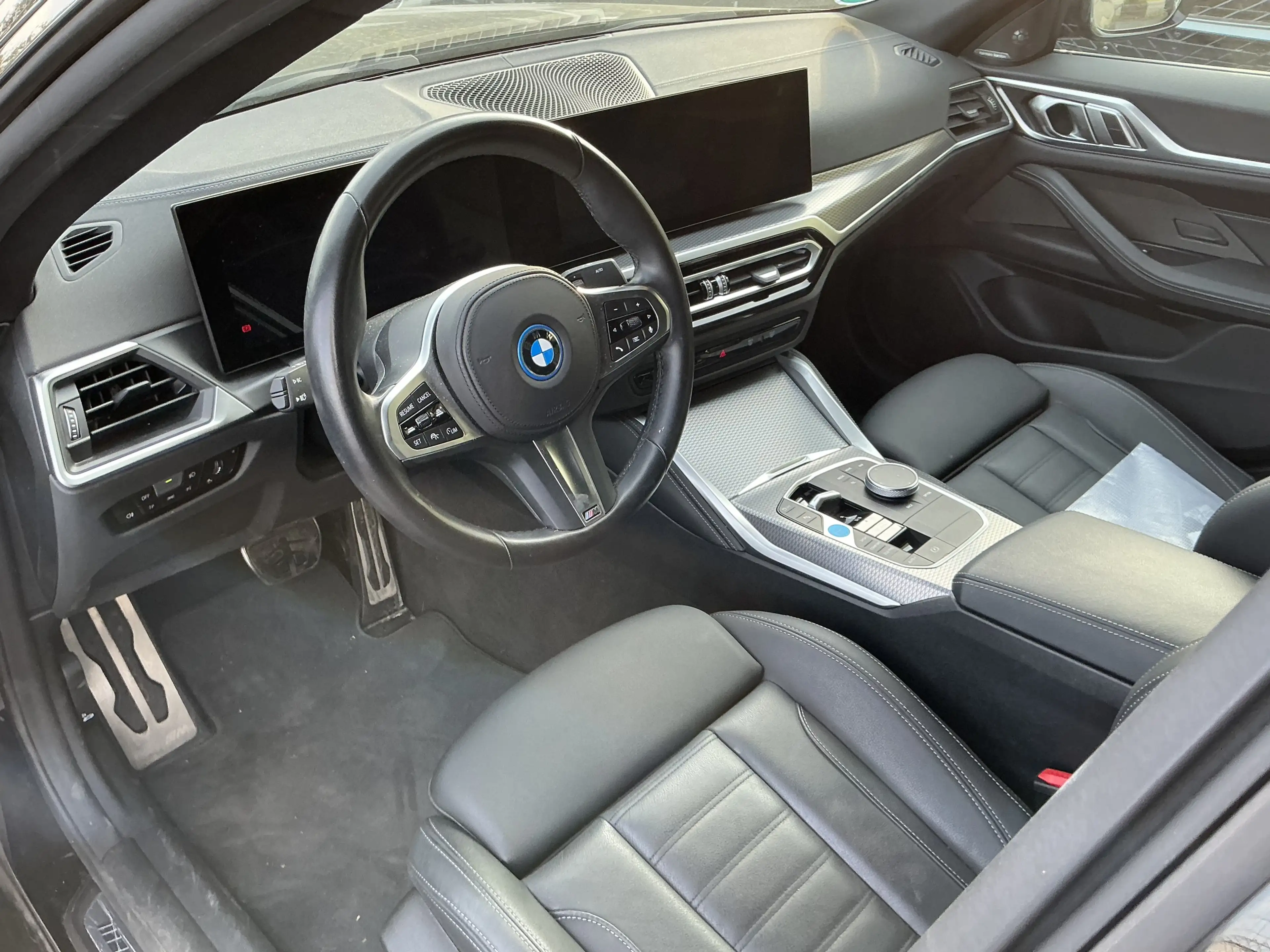 BMW i4 35 M-Sport Pro Leder R.Cam Ambiente Laser ACC — photo 6