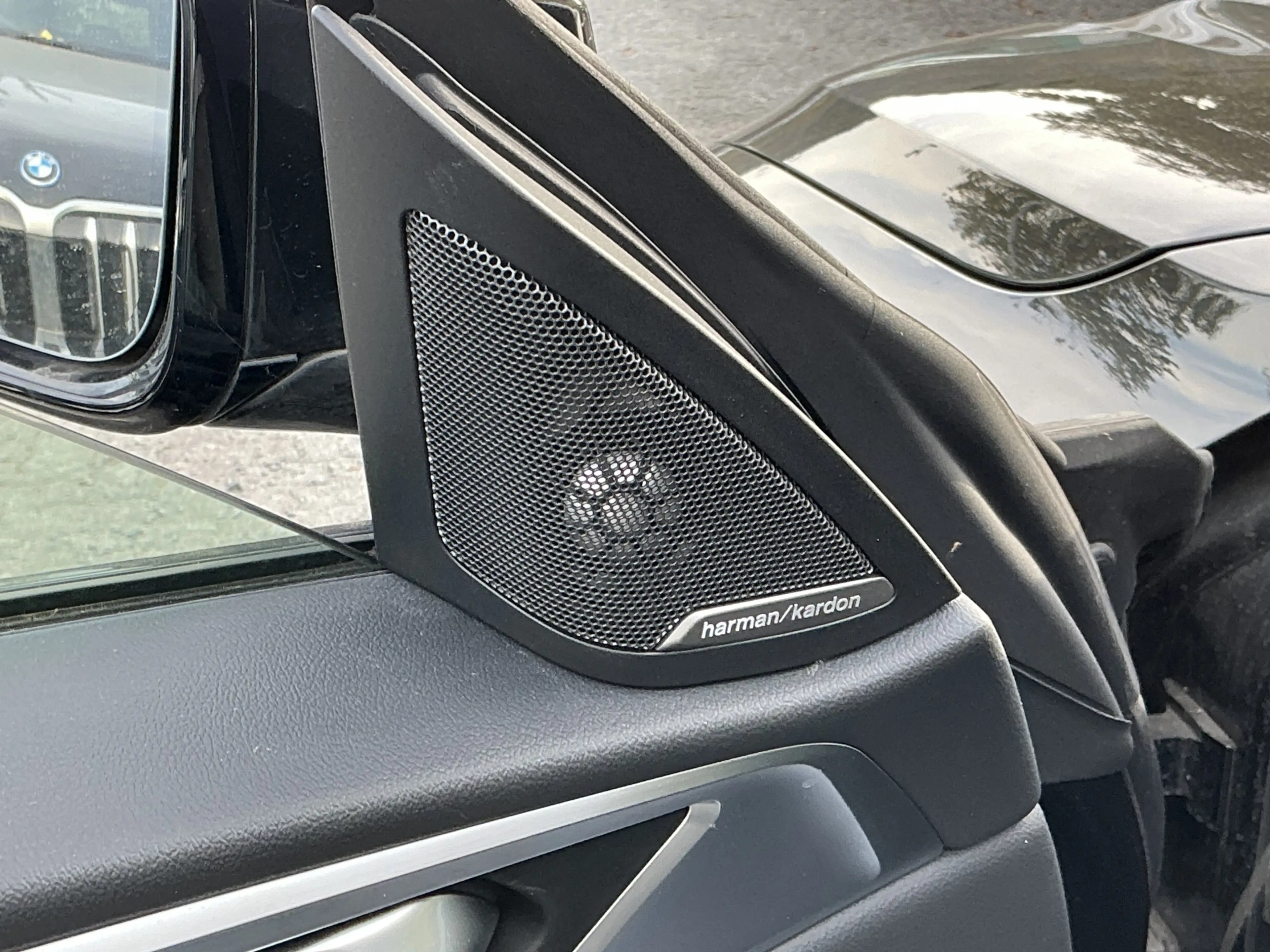 BMW i4 35 M-Sport Pro Leder R.Cam Ambiente Laser ACC — photo 8