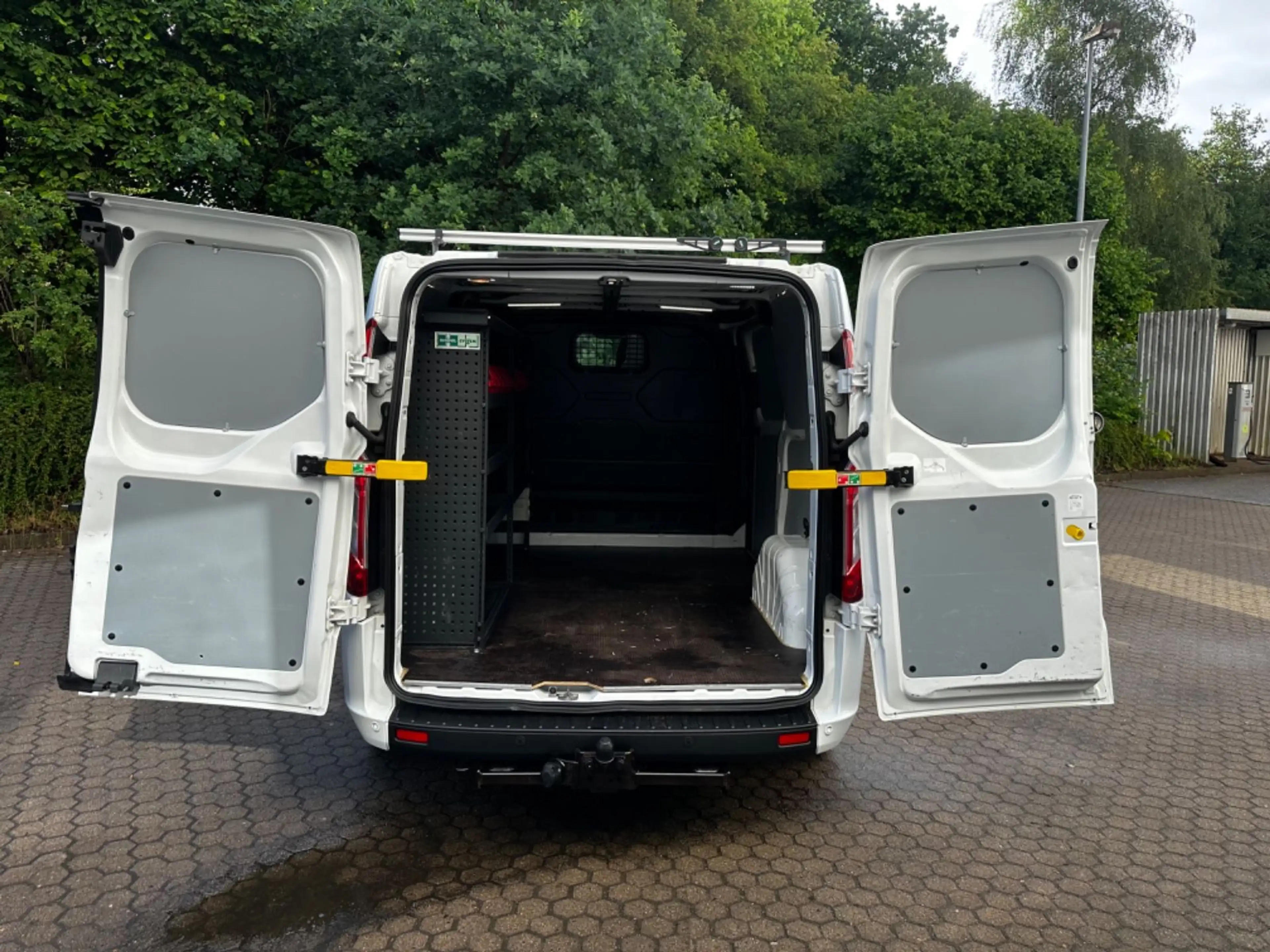 Ford Transit Custom 2.0TDCi Kasten 320 L1 *AHK*130PS* — photo 5