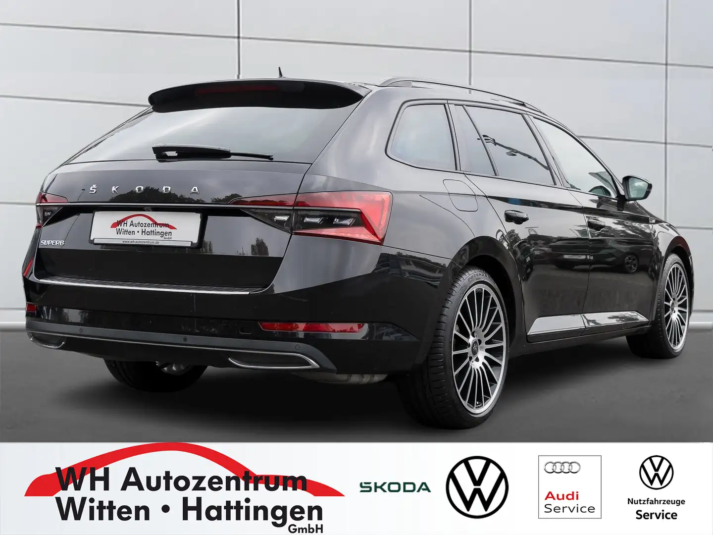 Skoda Superb Combi 2,0 TSI DSG Sportline Panorama, AHK, Navi... Noir - 2