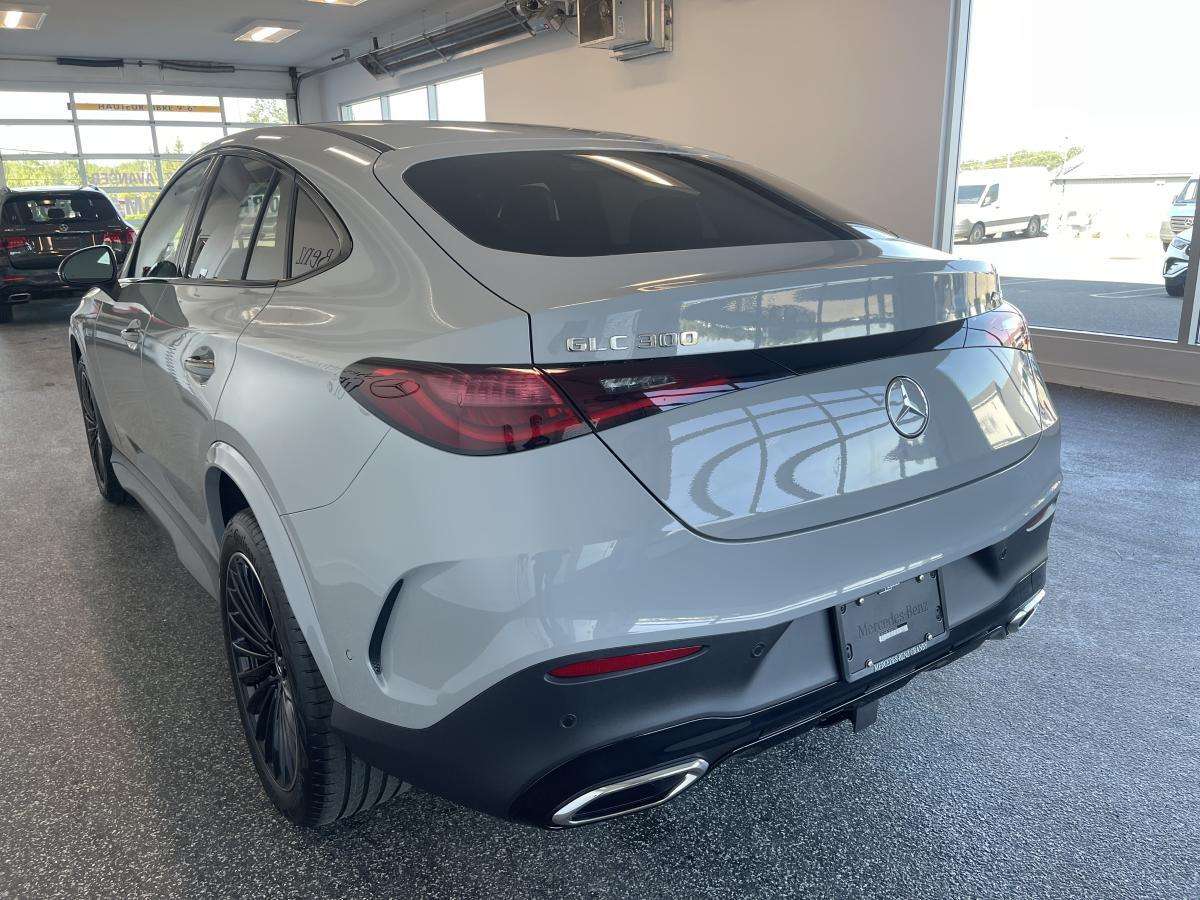 2027 Mercedes-Benz GLC GLC 300 coupé 4MATIC — снимка 1
