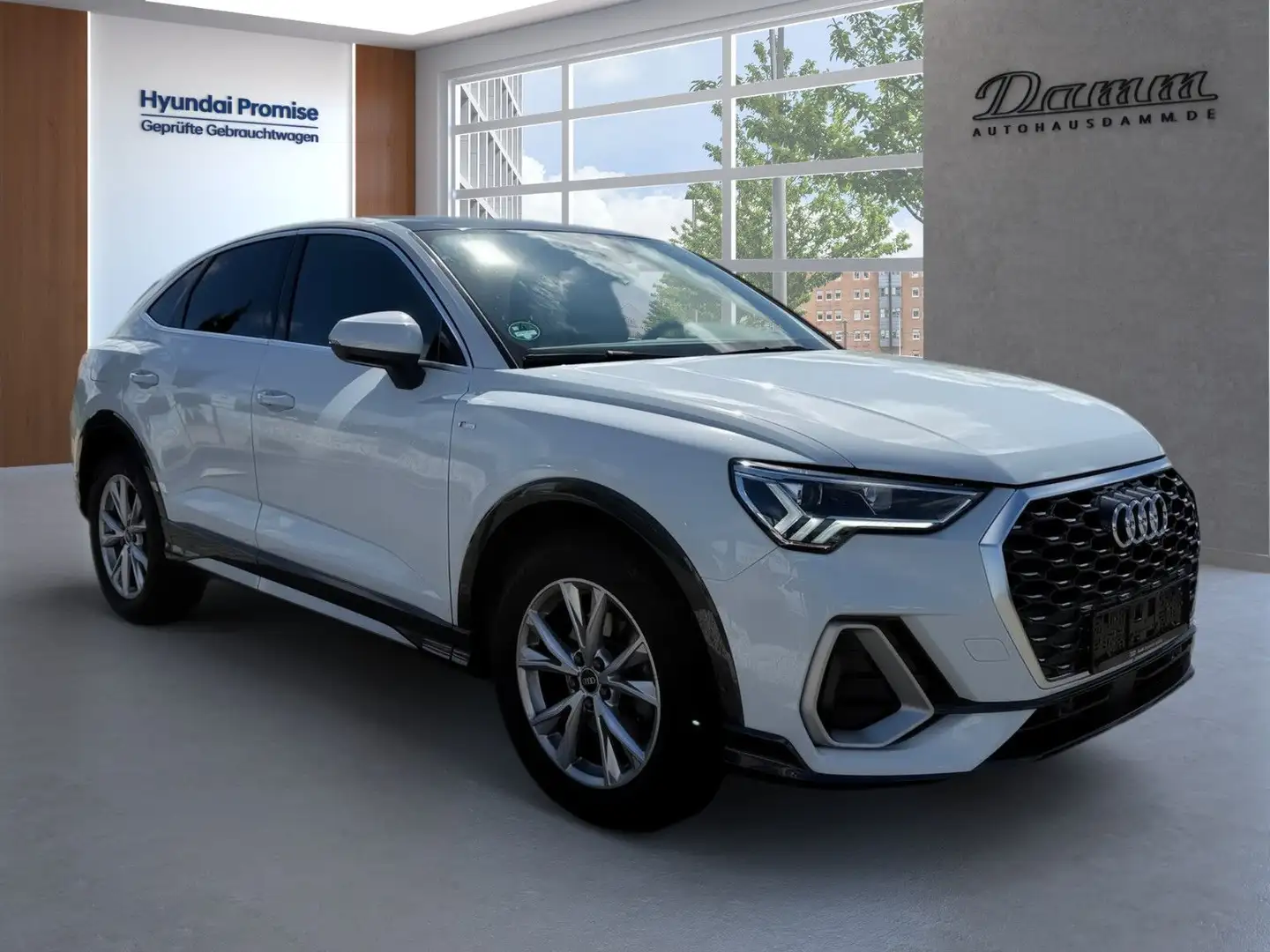 Audi Q3 Sportback 35 TFSI S line Bianco - 2