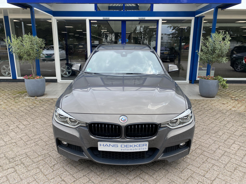 BMW 340 3-serie Touring 340i xDrive Edition Sport Line Sha — photo 2