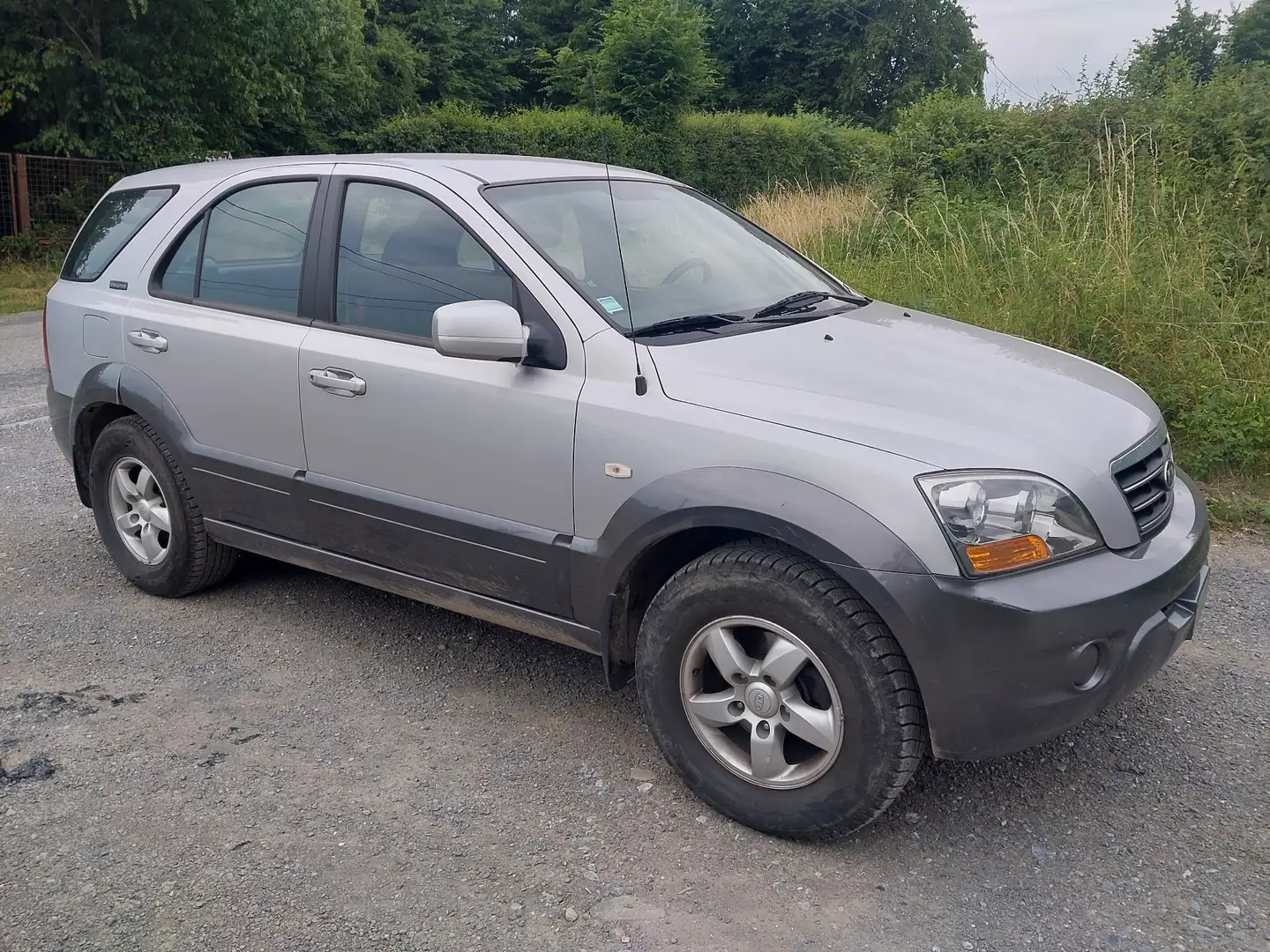 Kia Sorento 2.5 Turbo CRDi VGT EX//EXPORT Gris - 2