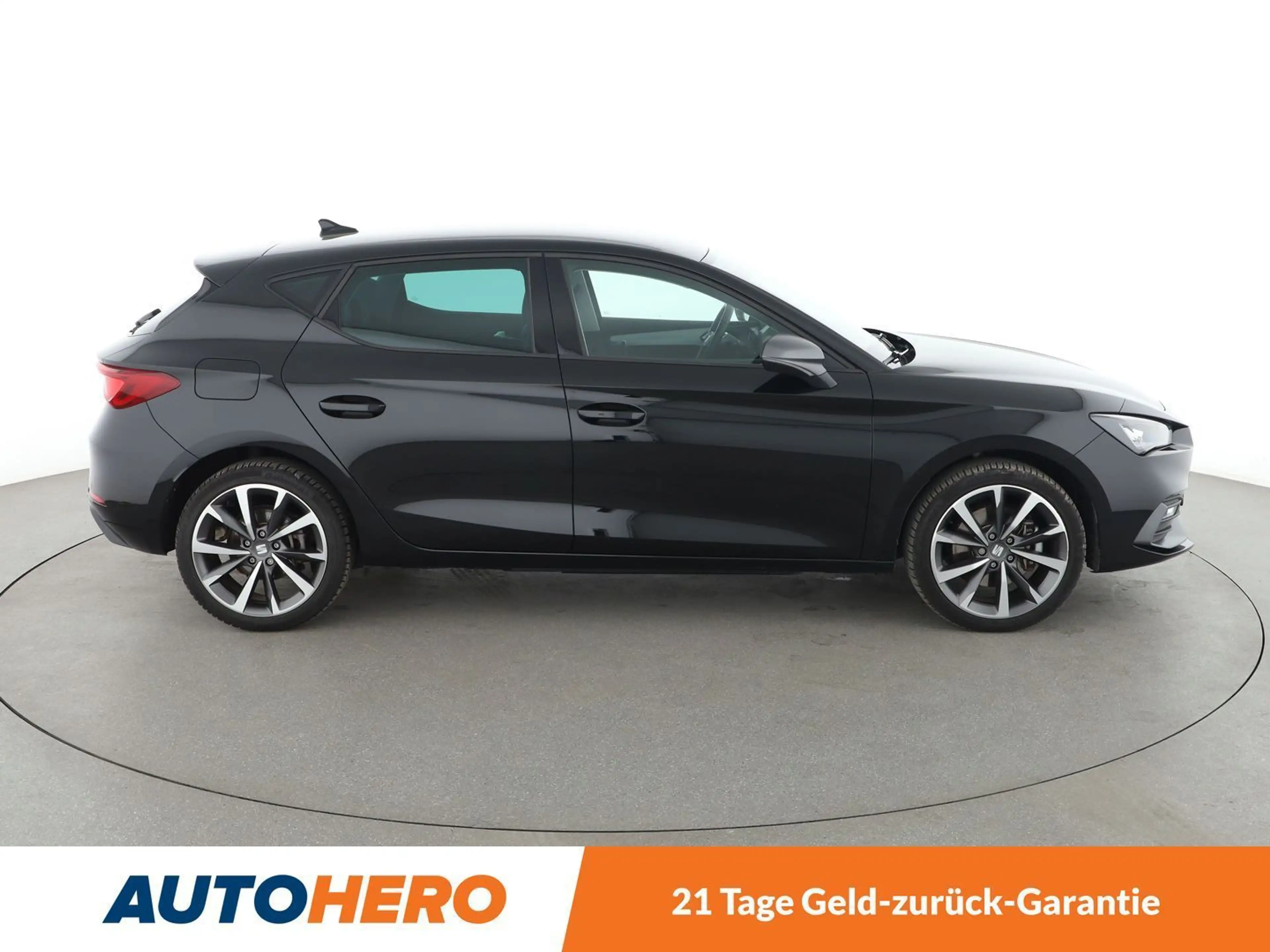 SEAT Leon e-Hybrid 1.4 TSI e-HYBRID FR Aut.*NAVI*ACC*CAM*PDC*SHZ* — photo 7