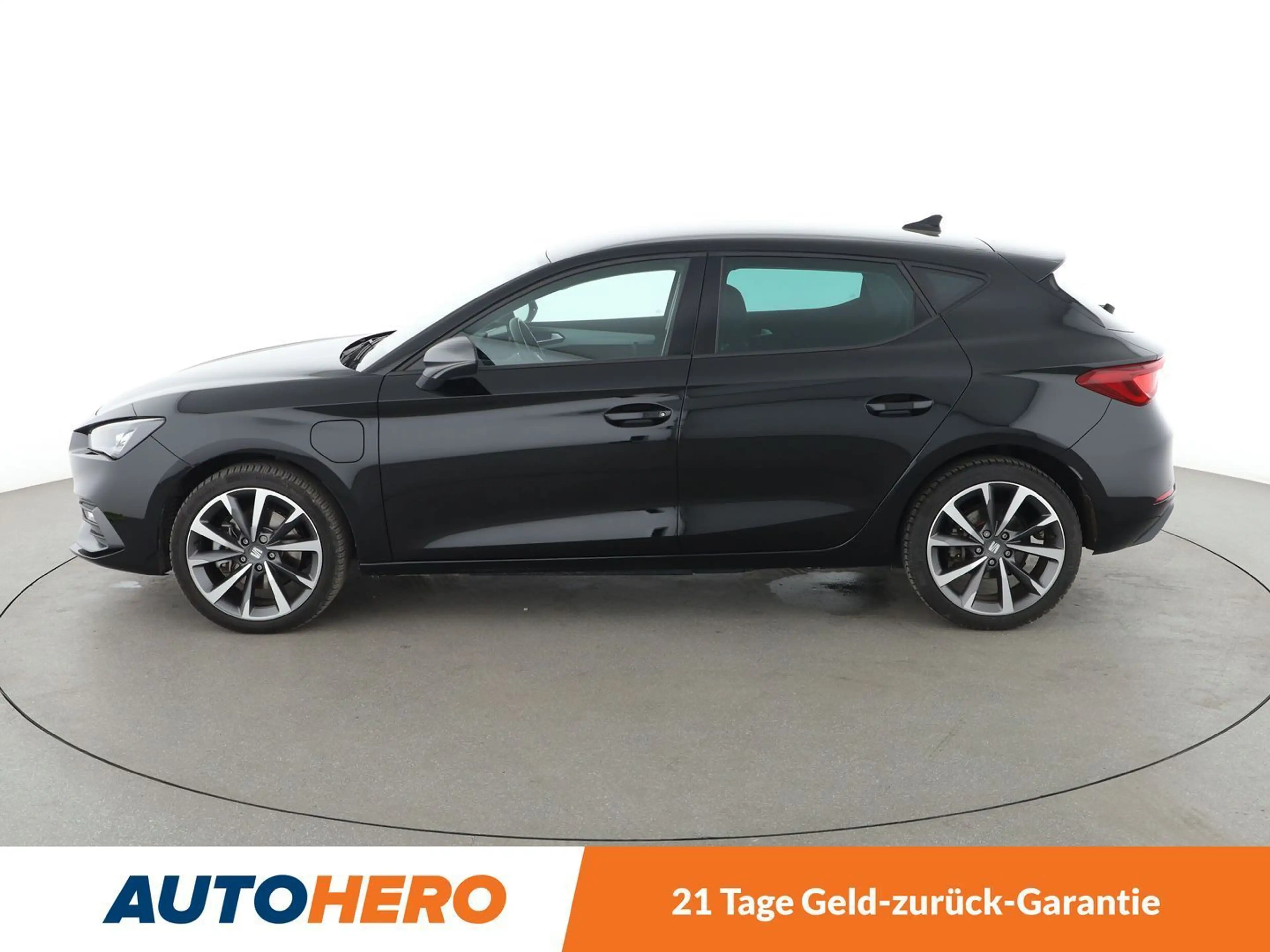 SEAT Leon e-Hybrid 1.4 TSI e-HYBRID FR Aut.*NAVI*ACC*CAM*PDC*SHZ* — photo 3