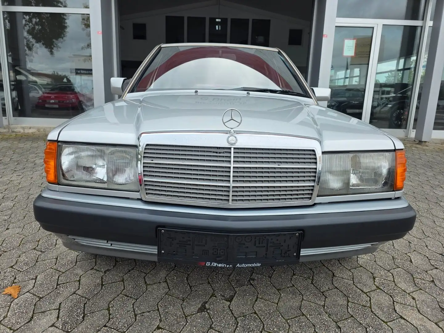 Mercedes-Benz 190 E **Aus 1. Hand** Gris - 1
