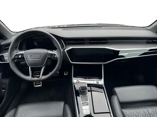 Audi S6 view 8