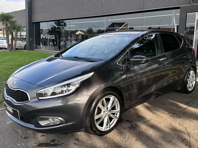 Kia Ceed / cee'd *LED* CAMERA* NAVI* CRUISE* GARANTIE 12 MOIS*