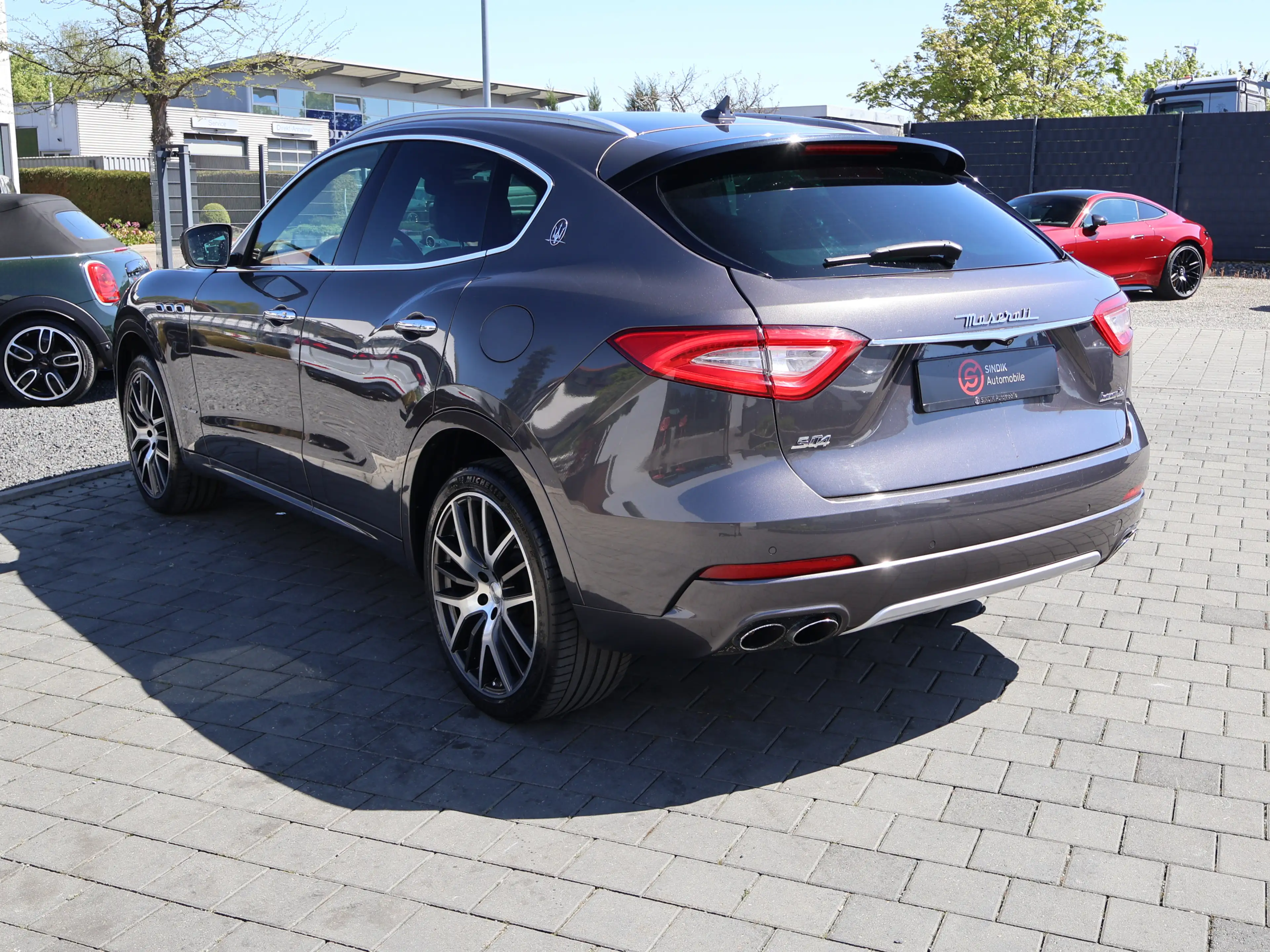 Maserati Levante S Q4 ZEGNA Edition-B&W-Pano-AHK — photo 8