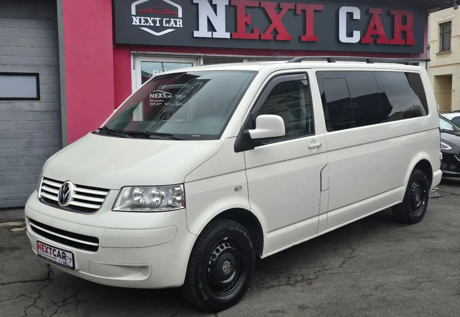 Volkswagen T5 Caravelle |2.0|Camping|MoonBox|AHK|8Sitzer Gris - 2
