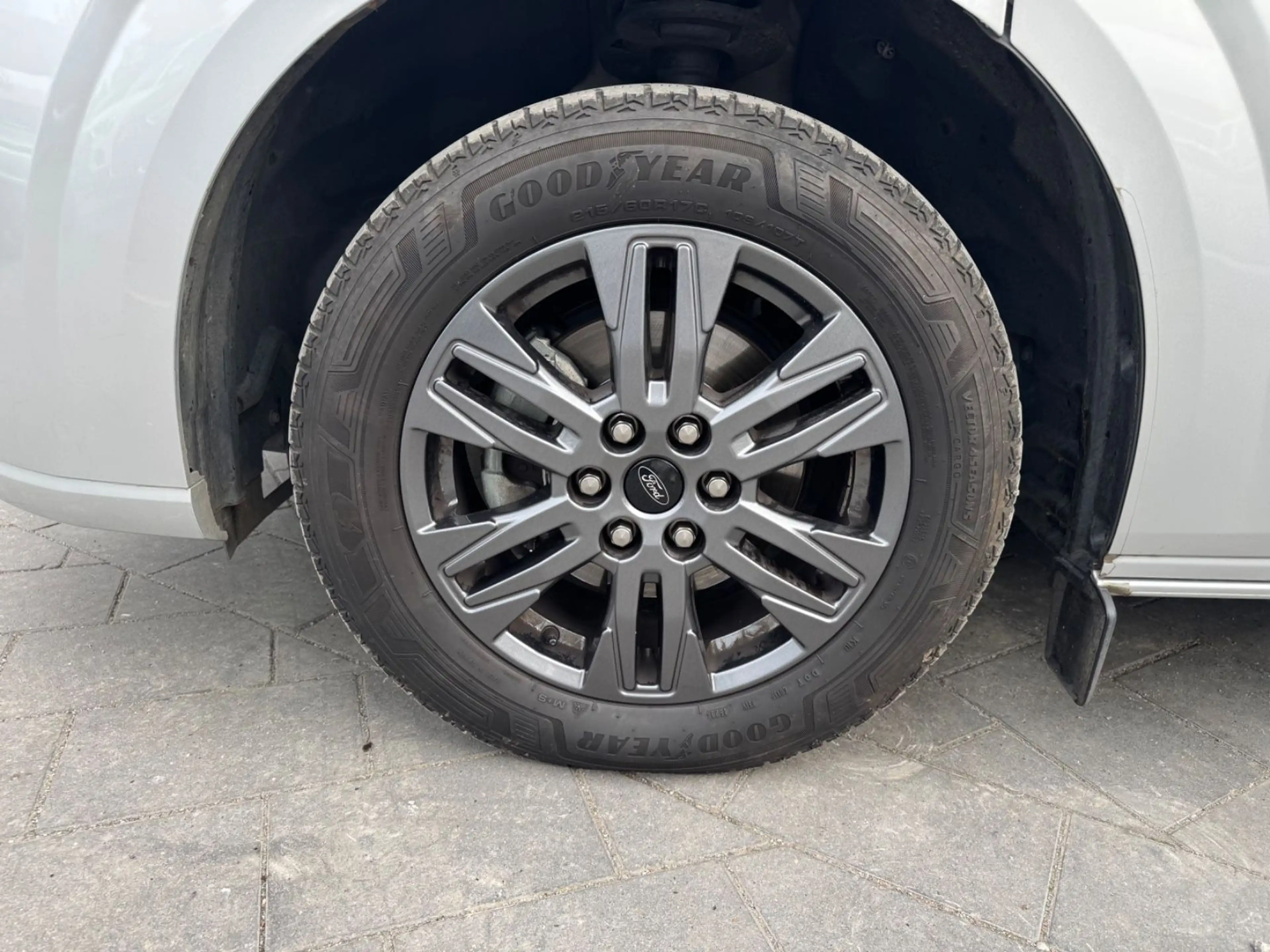Ford Tourneo Custom Bus 320 L1 Tourneo Titanium — photo 7