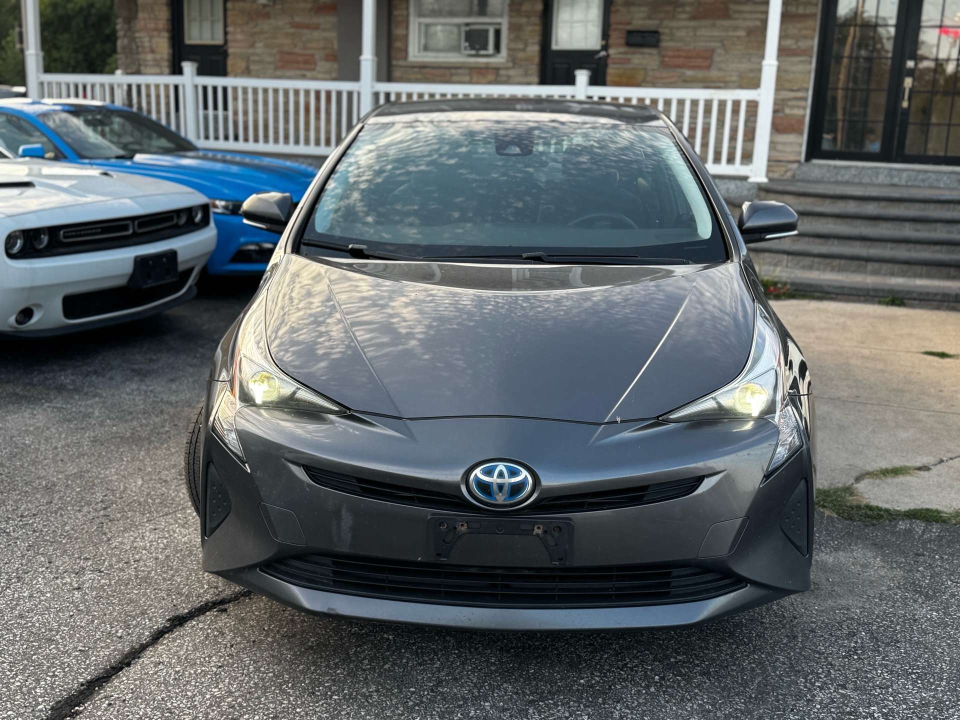 2017 Toyota Prius 5dr HB ***ONE OWNER*** — снимка 2