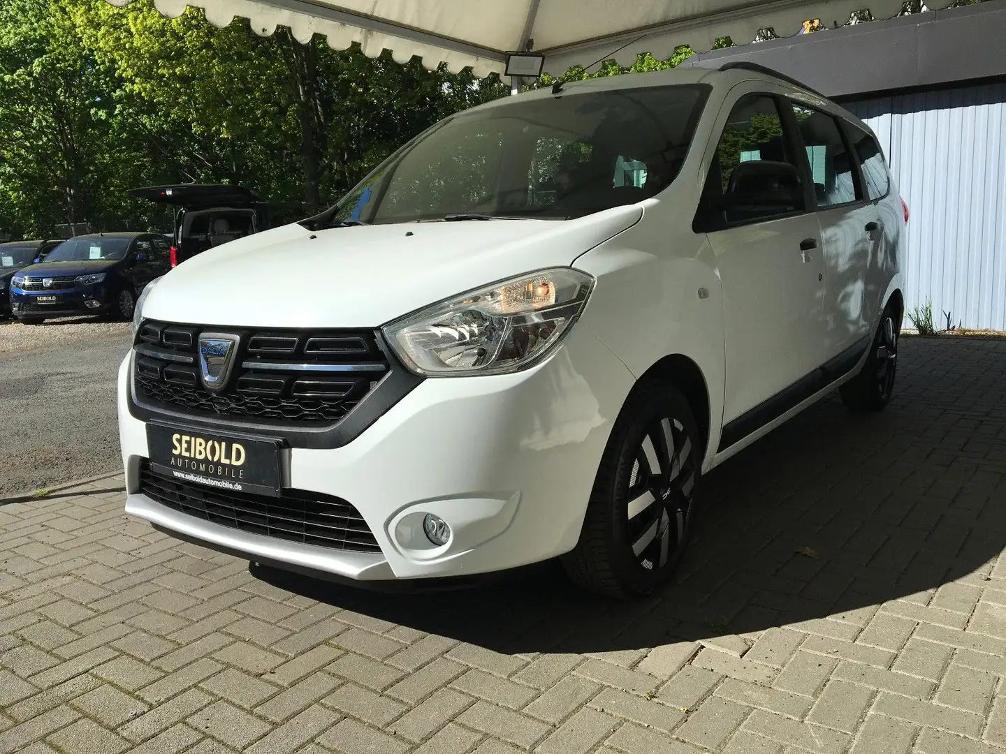 Dacia Lodgy 1.6SCe Ambiance/1.Hd/Klima/7-Sitzer/Blueto Weiß - 1