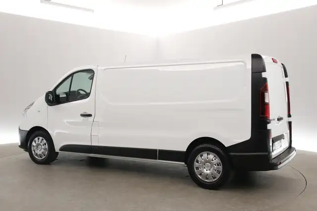 Renault Trafic view 4