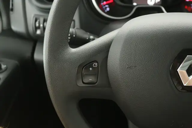 Renault Trafic view 17