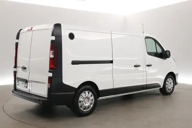 Renault Trafic view 26