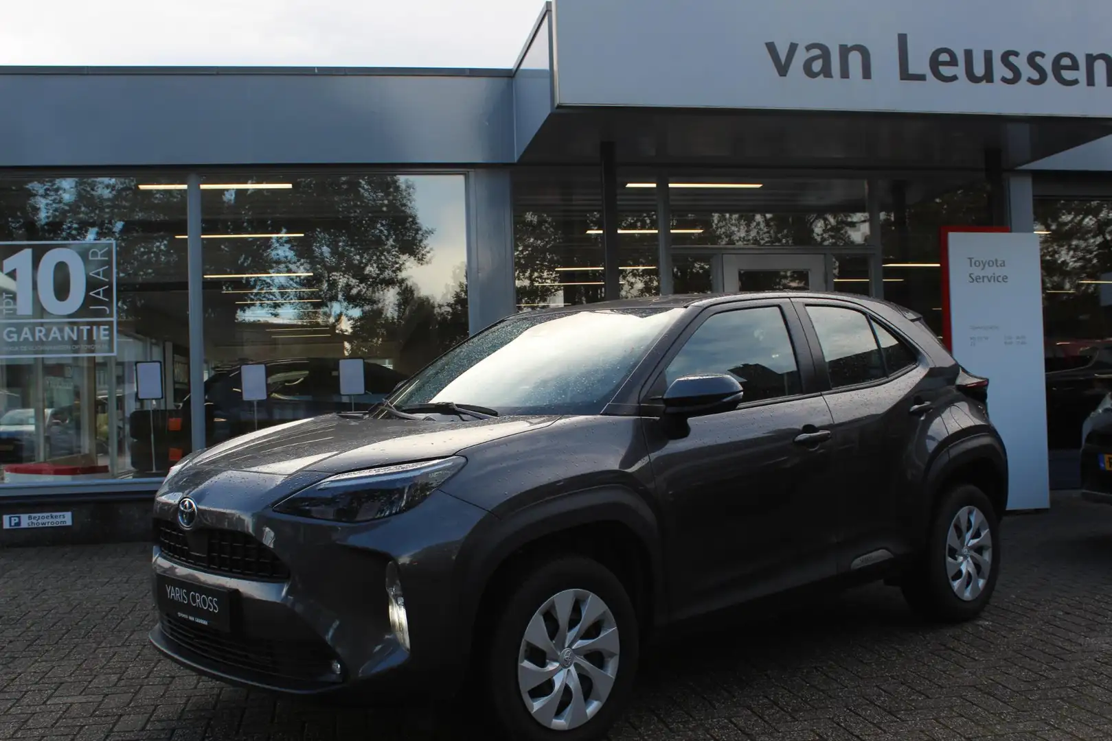 Toyota Yaris Cross 1.5 HYBRID CAMERA DAB AD-CRUISE CLIMA EL-INKLAPBAR - 1